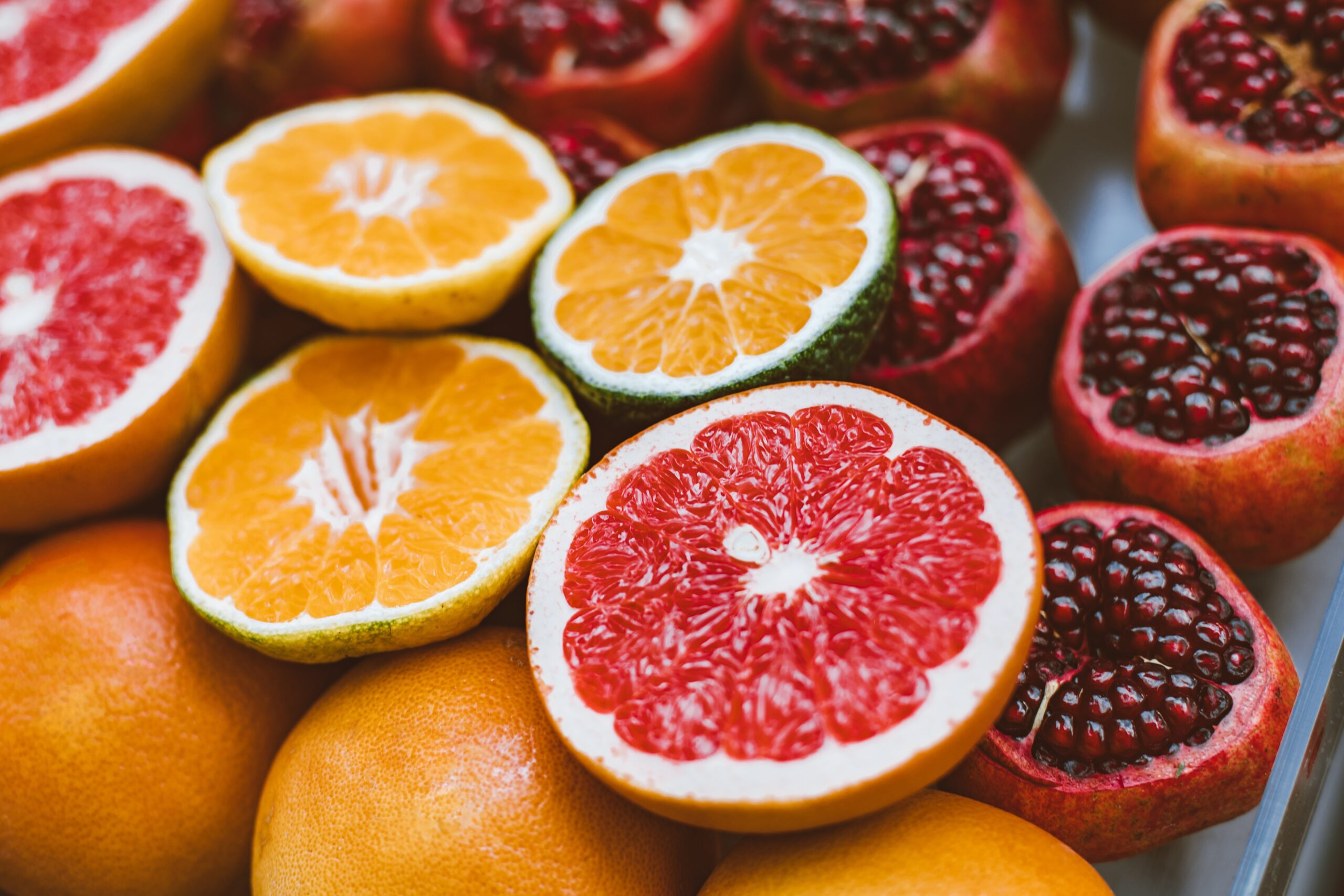 Citrus and Pomegranate Salad: A Tangy Twist to Your Winters CITRUS-AND-POMEGRANATE-SALAD
